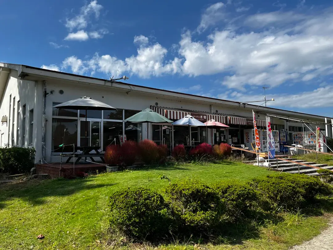 土浦市大岩田：レストハウス水郷のテラス席